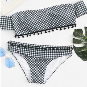 Pompom Embellished Plaid Bikini Set (M)